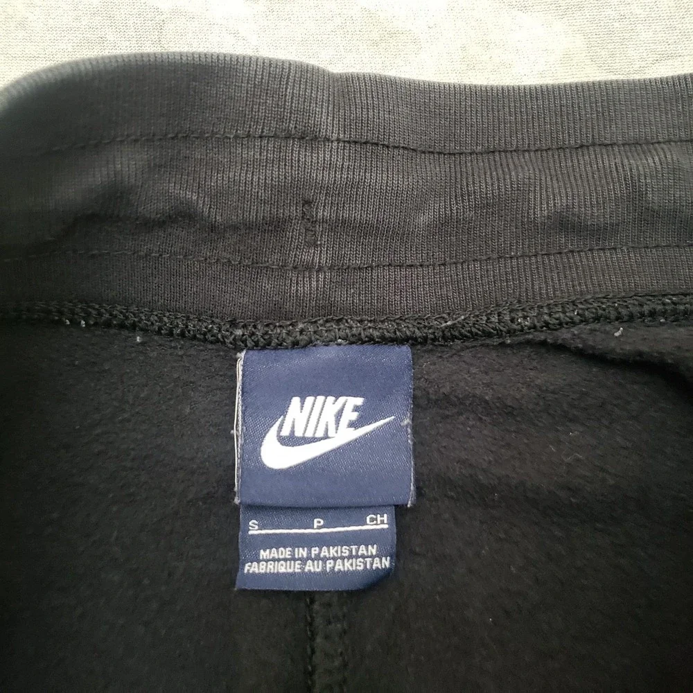 Nike Sweatpants Womens Small Black Pockets Drawstring Club Fleece Loose Fit Gym